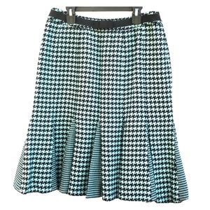 Wool and cashmere skirt